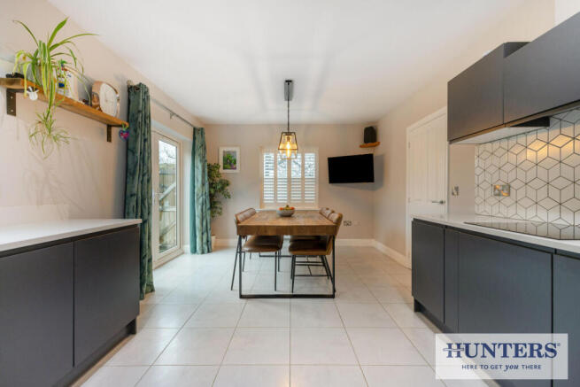 4 bed Detached for sale Image 5