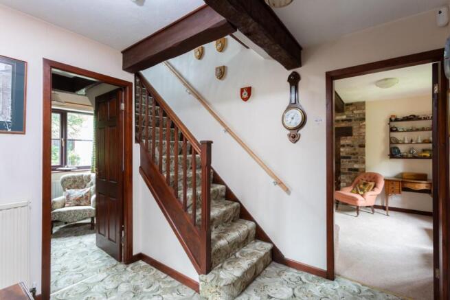 4 bed Detached for sale Image 9