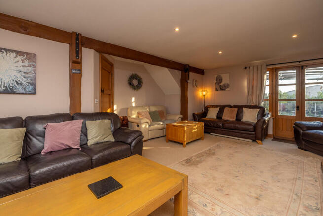 4 bed Detached for sale Image 6
