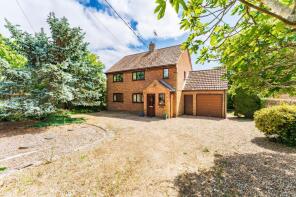 Whitebeams, Bawdeswell Road, Billingford NR20 4RA