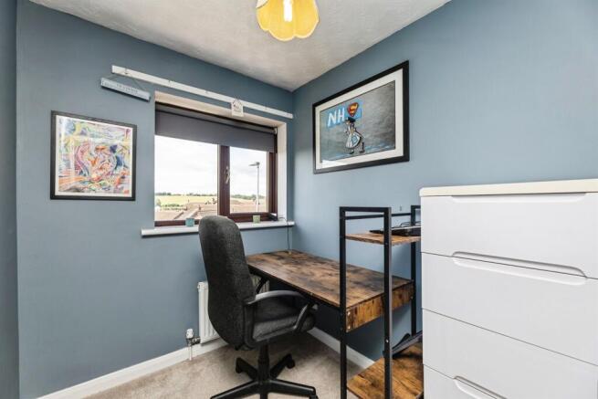 3 bed Semi-Detached for sale Image 11