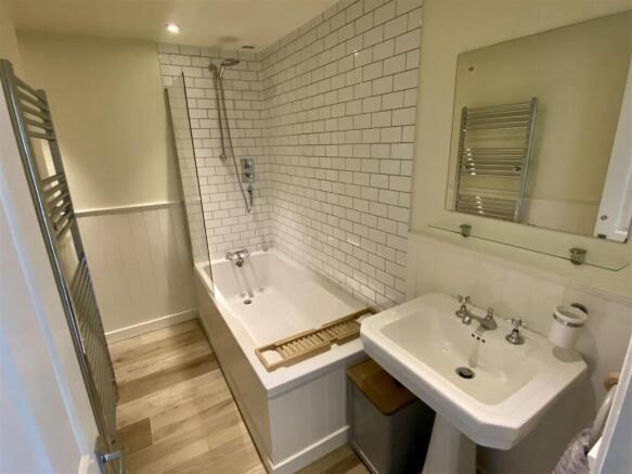 Bathroom-.jpg