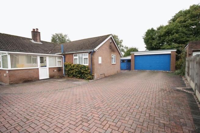 detached garage