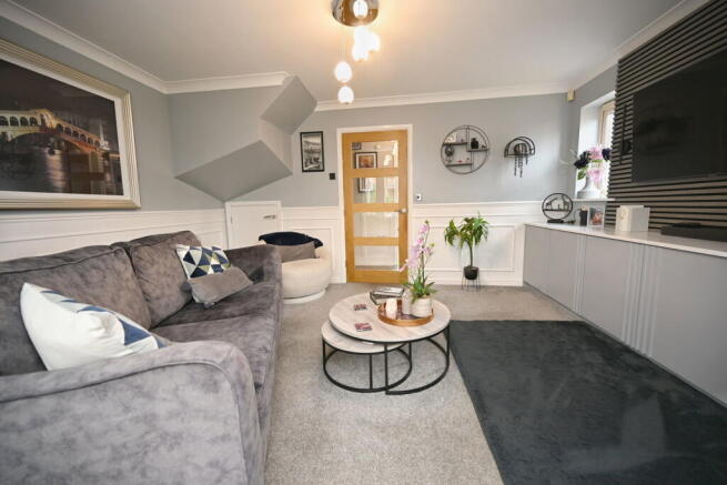 3 bed Semi-Detached for sale Image 6