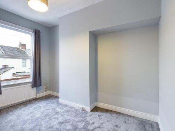 4 bed Terraced to rent Image 4
