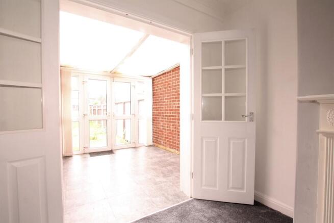 3 bed Terraced to rent Image 4