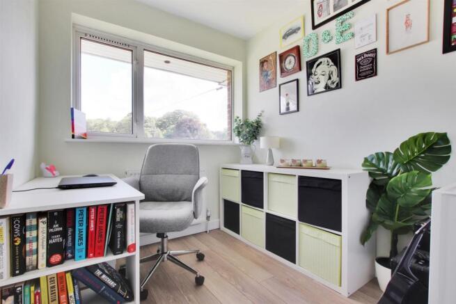 Bedroom 3-Home Office.jpg