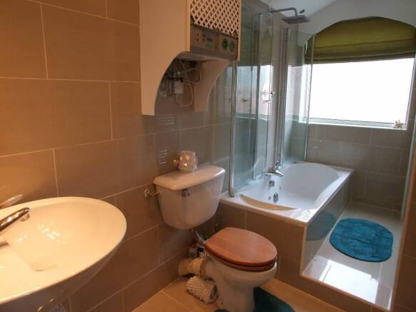 Photo 10
