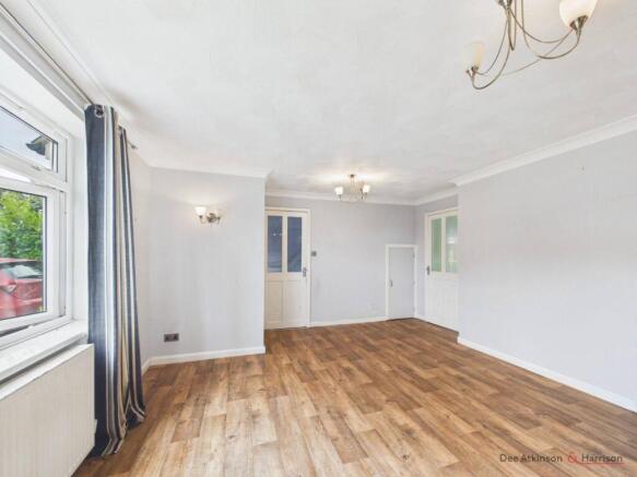 4 bed Semi-Detached for sale Image 10