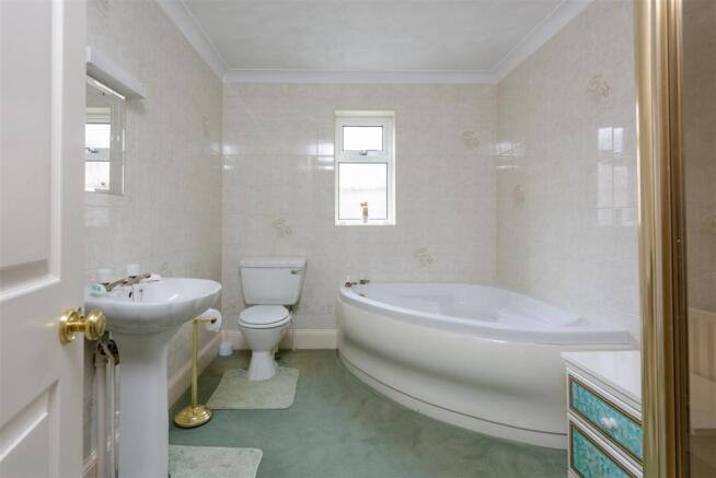 Family bathroom