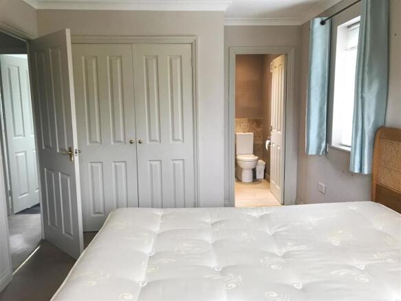 Bed 1a.JPG