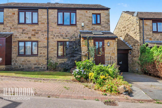 3 bed Semi-Detached for sale Image 2