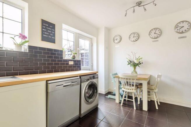 Kitchen shot 2
