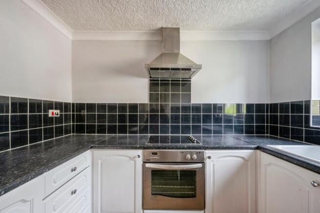 2 bed Semi-Detached for sale Image 6