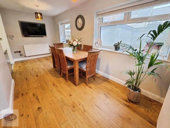 Bank View, Baildon, BD17 7PA photo 4