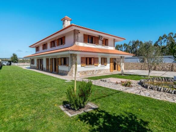 Moradia Nadadouro (6)