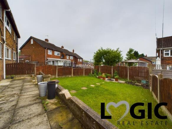 34 Huntwick Crescent  (13)