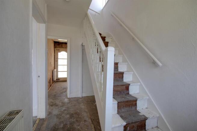 ENTRANCE HALLWAY