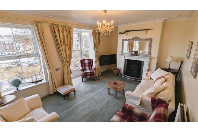 4 bed Terraced for sale Image 11