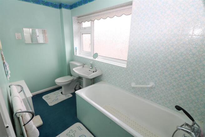 Bathroom / WC