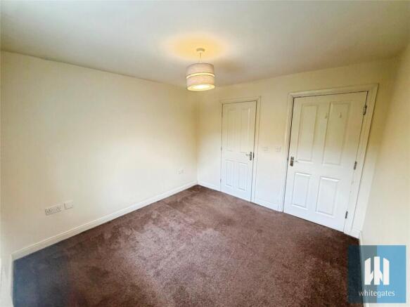 2 bed Apartment to rent Image 4