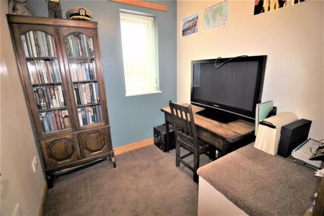 Bedroom 3: