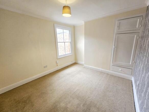 2 bed Maisonette for sale Image 10
