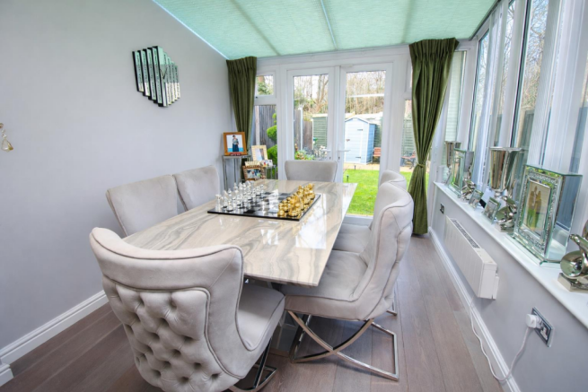 Conservatory/Dining Room
