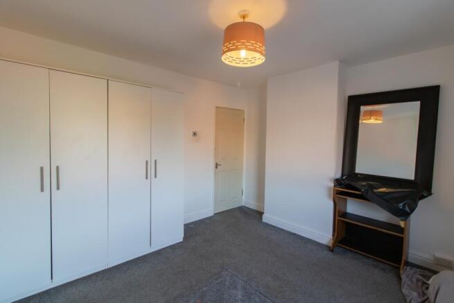 3 bed Semi-Detached for sale Image 8