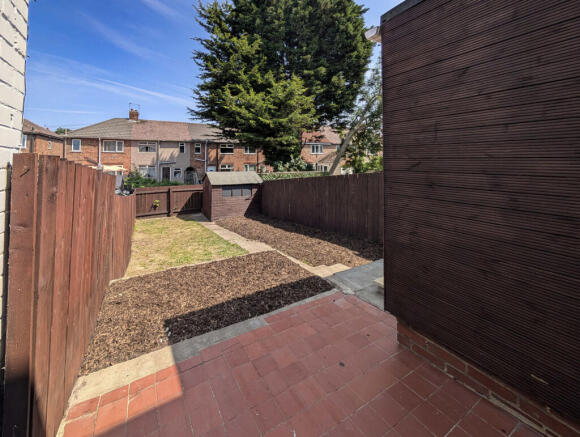 3 bed Terraced for sale Image 8