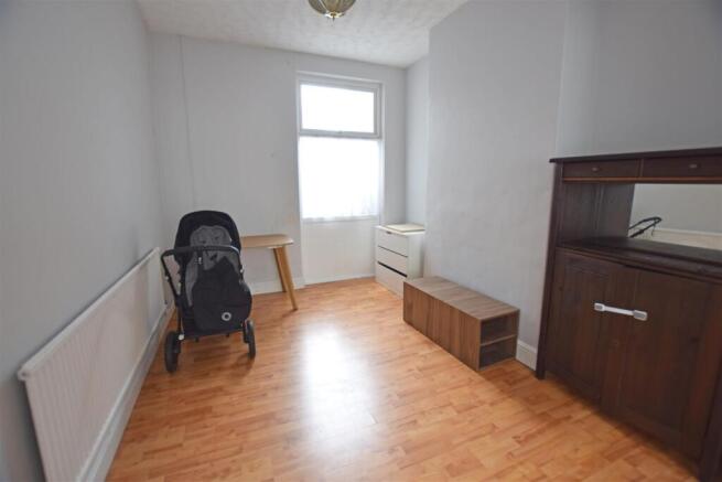 Middle Room.jpg