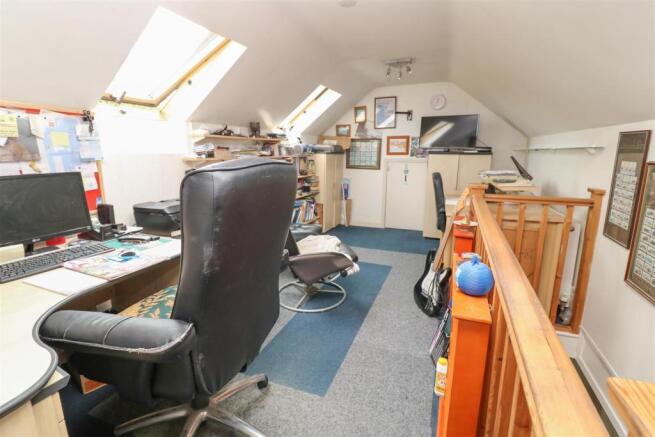 Loft Room.jpg
