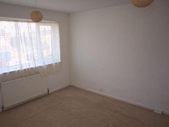 Bedroom 2 (1)