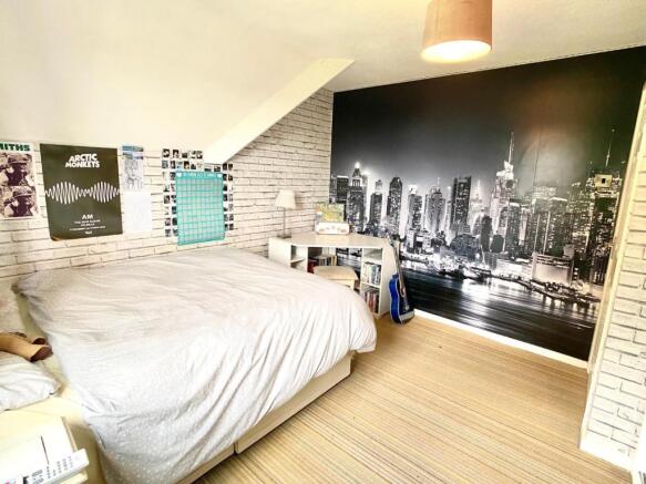 bedroom 15.jpg