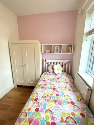 bedroom 3 pic 1.JPG