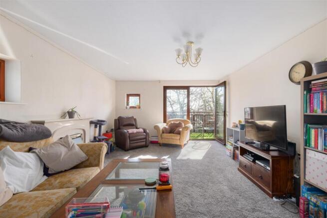 2 bed Apartment for sale Image 10
