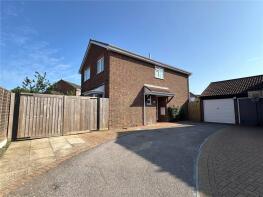10, Ashtead Close, Clacton-on-sea CO16 8YZ