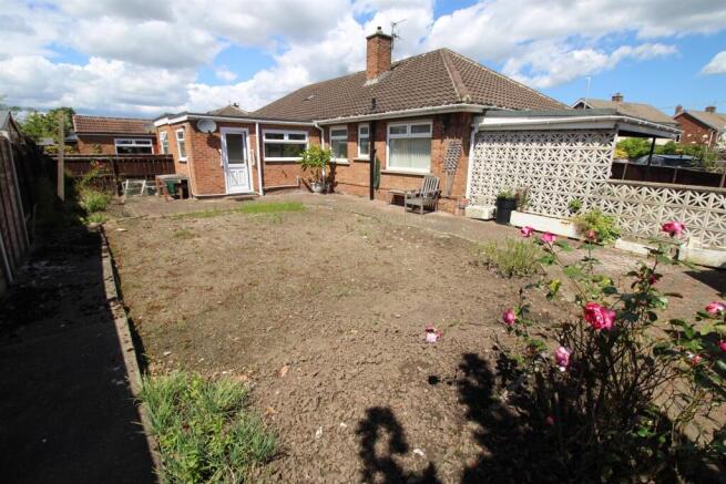 2 bed Semi-Detached Bungalow for sale Image 11