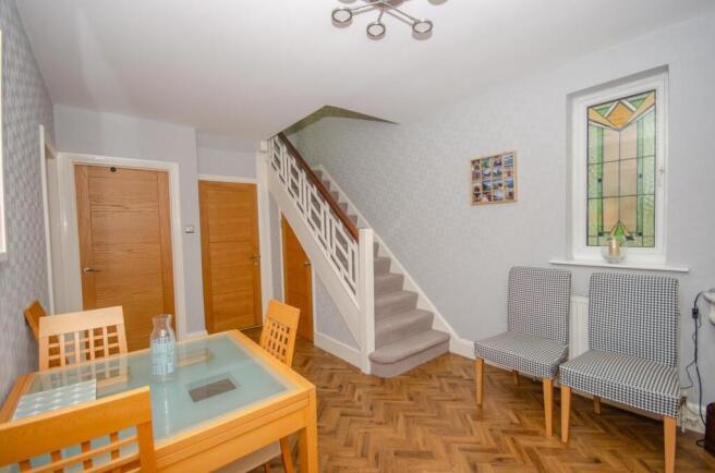 Entrance hall.jpg