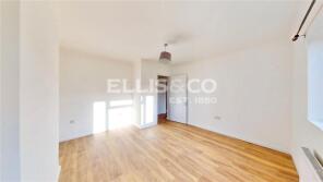 7, Carlyon Mansions, Ealing Road, Wembley HA0 1HL
