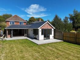 70, Queen Katherine Road, Lymington SO41 3RZ