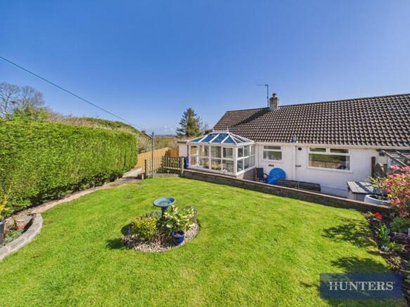 2 bed Semi-Detached Bungalow for sale Image 8