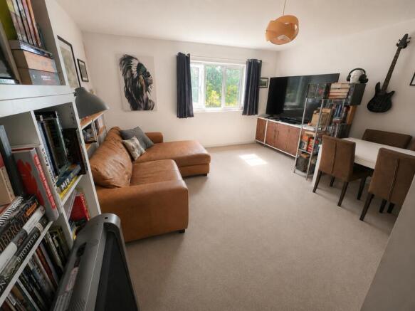Living/Dining Room