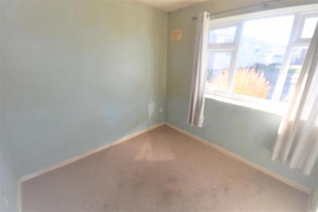 75 St Michael's Drive Bed2a.JPG