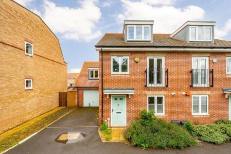 Bell Farm Way, Walton-on-Thames