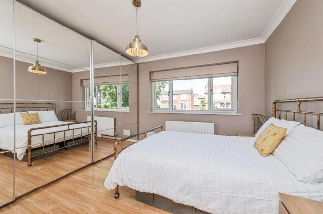 3 bed Detached for sale Image 9