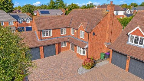 Long Croft, Albrighton