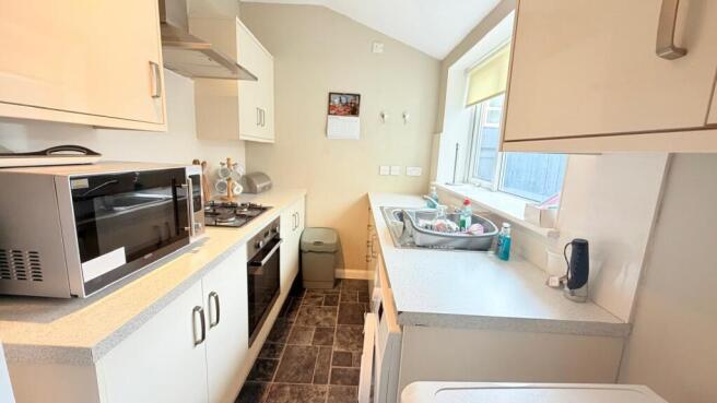 2 bed Terraced for sale Image 4