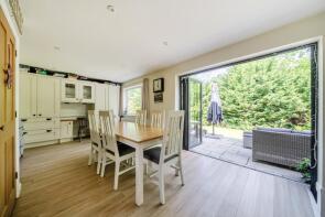 7, Yewens, Chiddingfold, Godalming GU8 4SD