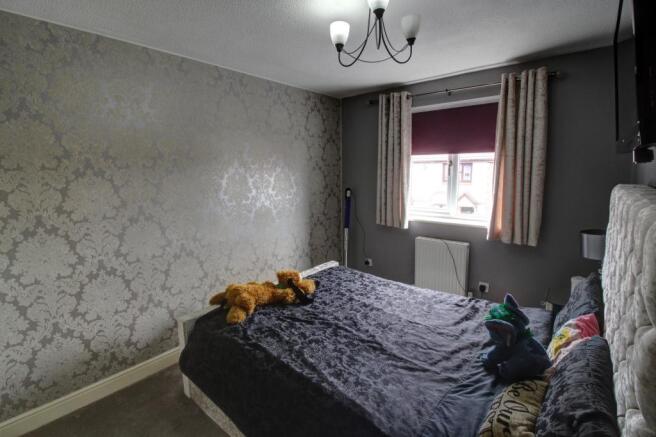 Master Bedroom (13)